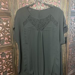 Black Top w/ Lace - Never Worn!